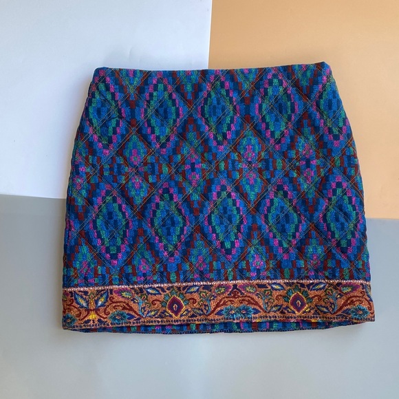 FARM Rio Quilted Patterned Mini Skirt - Picture 1 of 4